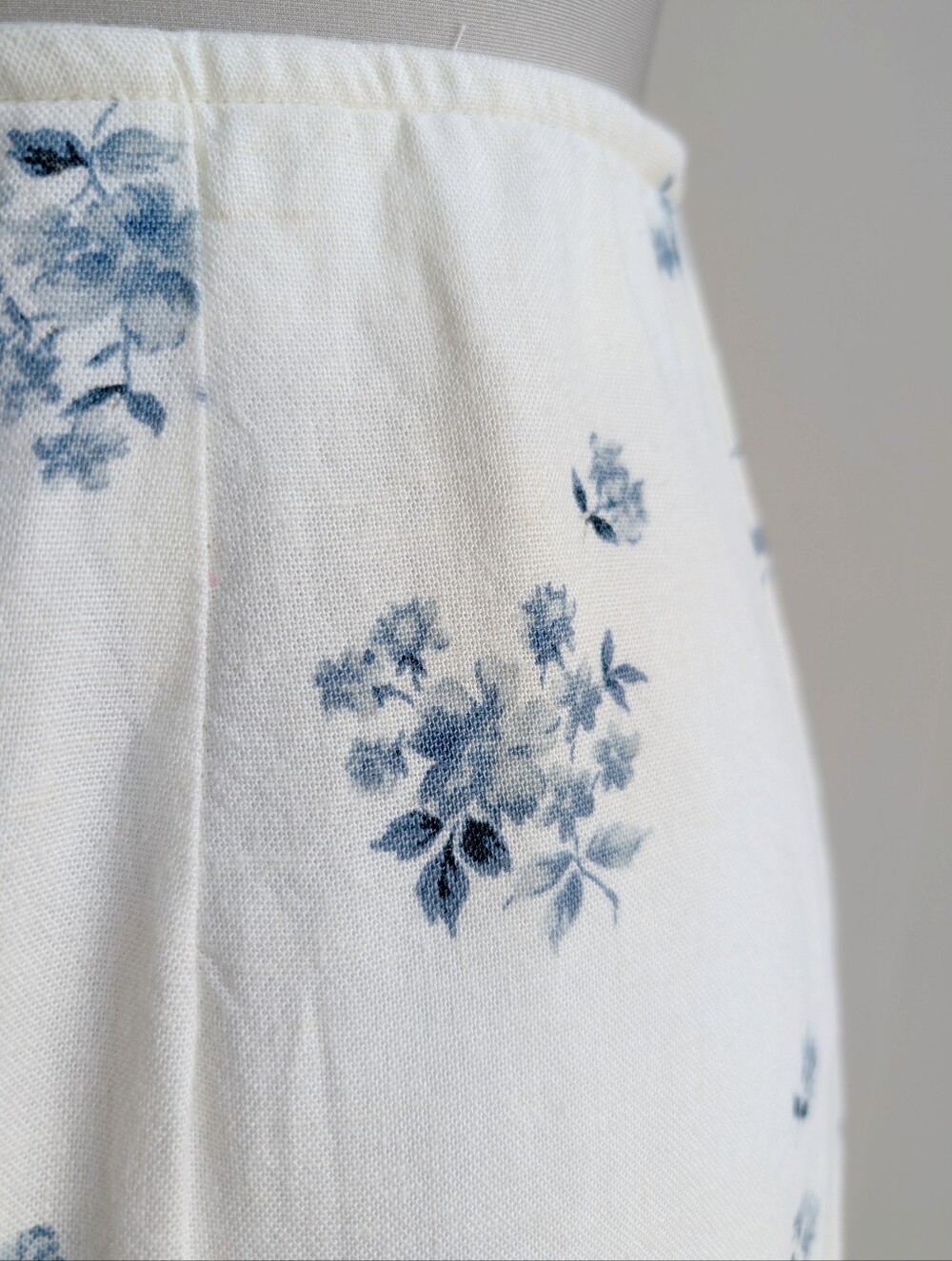 NWT American Eagle Linen Blend Floral Mini Skirt - White And Blue - Picture 2 of 5